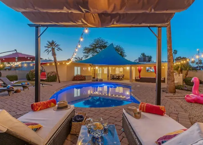 At The Cactus Blossom- Scottsdale Hostel *